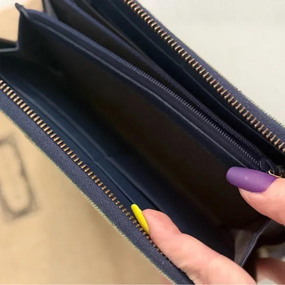 Gucci GG Marmont Floral Embroidered Matelasse Denim Zip Around Wallet - Picture 7 of 13